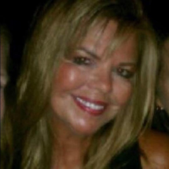 Meet your Posher, Jetta - Picture 1 of 1